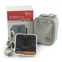 鱼跃 电子血压计 YE620A 上臂式血压仪 家用正品包邮各地报价,鱼跃 电子血压计 YE620A 上臂式血压仪 家用正品包邮去哪买-IT168产品报价