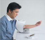 ew3153 简易型家用血压计 健康管理的内在美，从精准监测开始